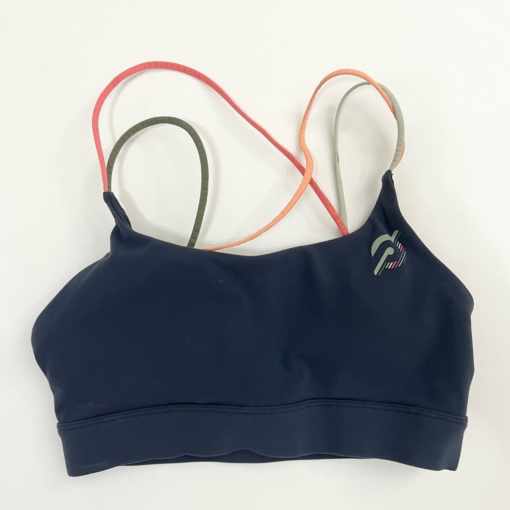 Peloton strappy sports bra!